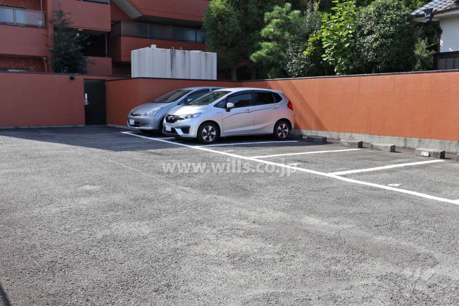 敷地内駐車場（屋外平面式）
