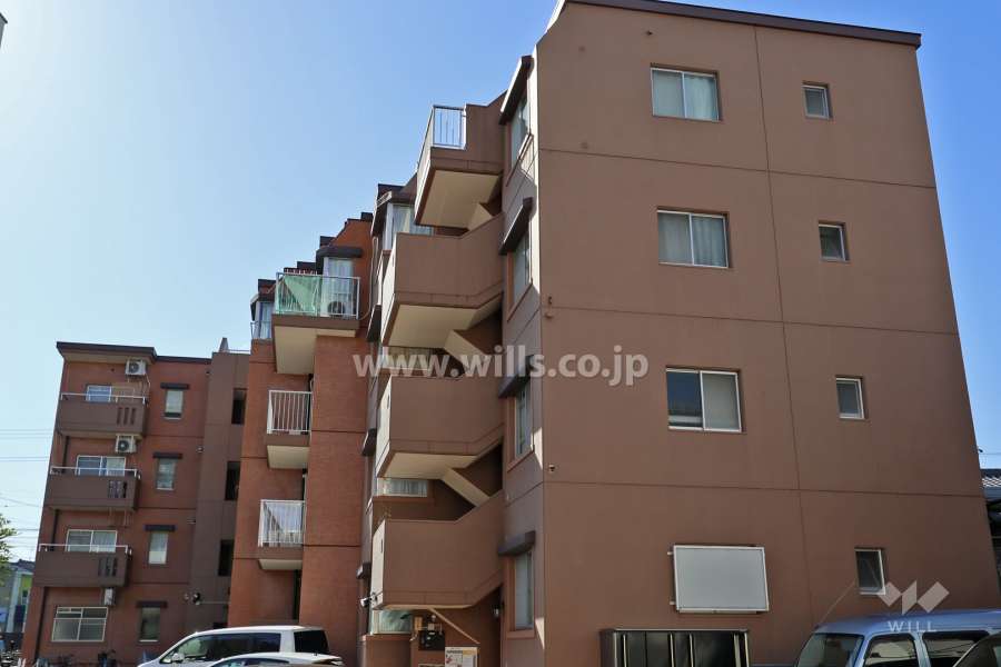 アベニュー平針の外観（北側から）