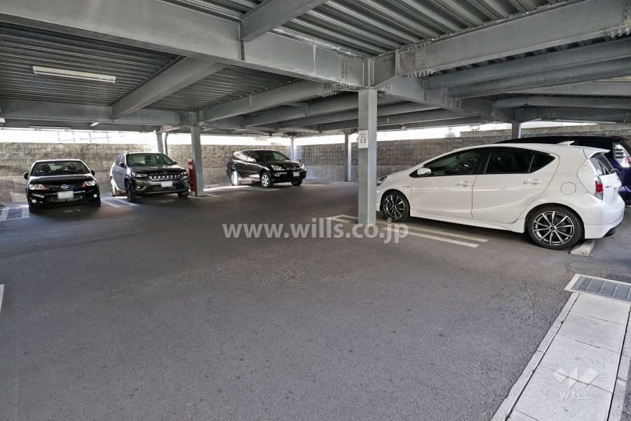 敷地内駐車場（屋内平面式）