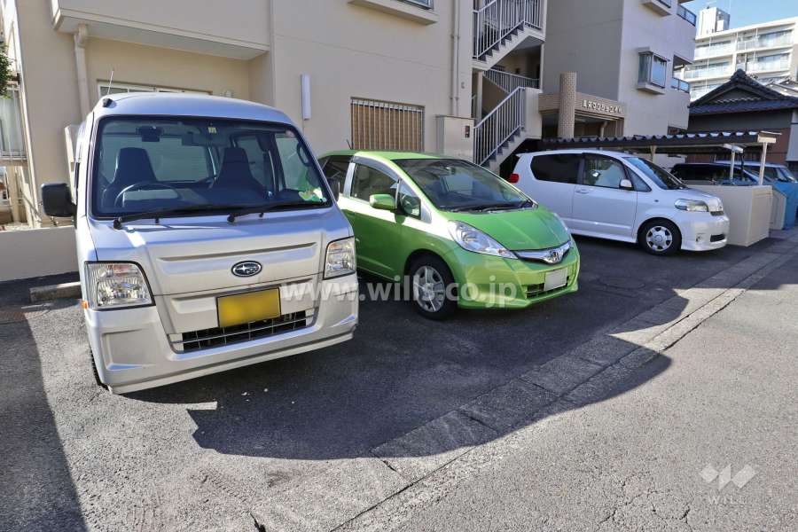敷地内駐車場（屋外平面式）