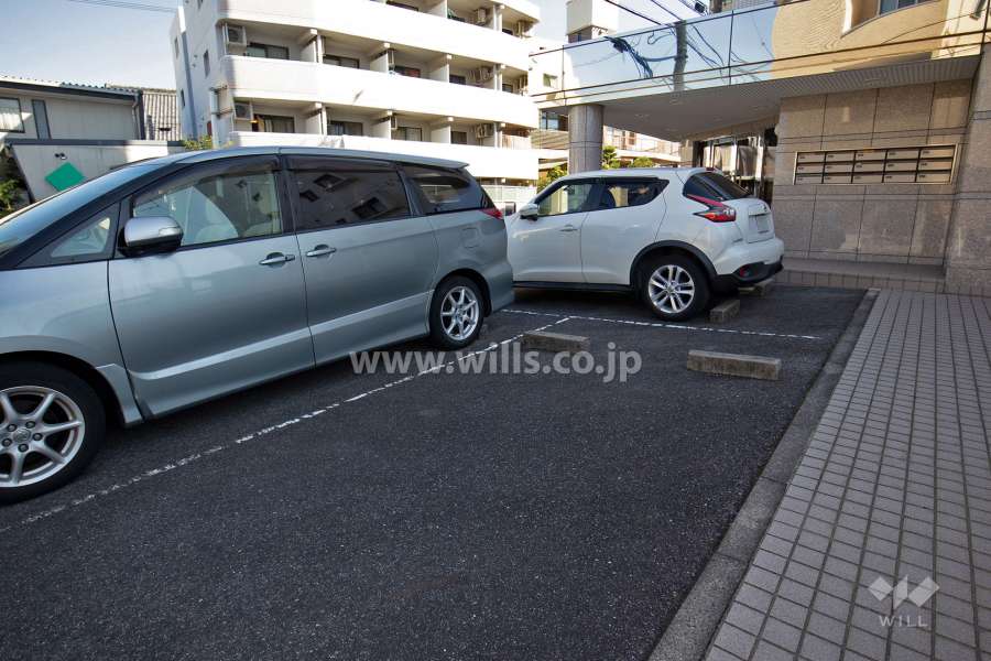 敷地内駐車場（屋外平面式）