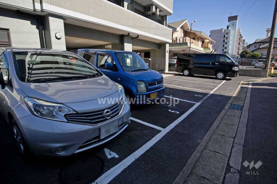 敷地内駐車場（屋外平面式）