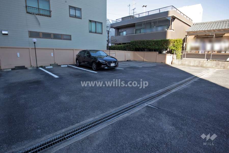 敷地内駐車場（屋外平面式）