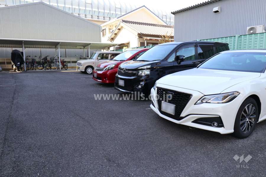 敷地内駐車場（屋外平面式）