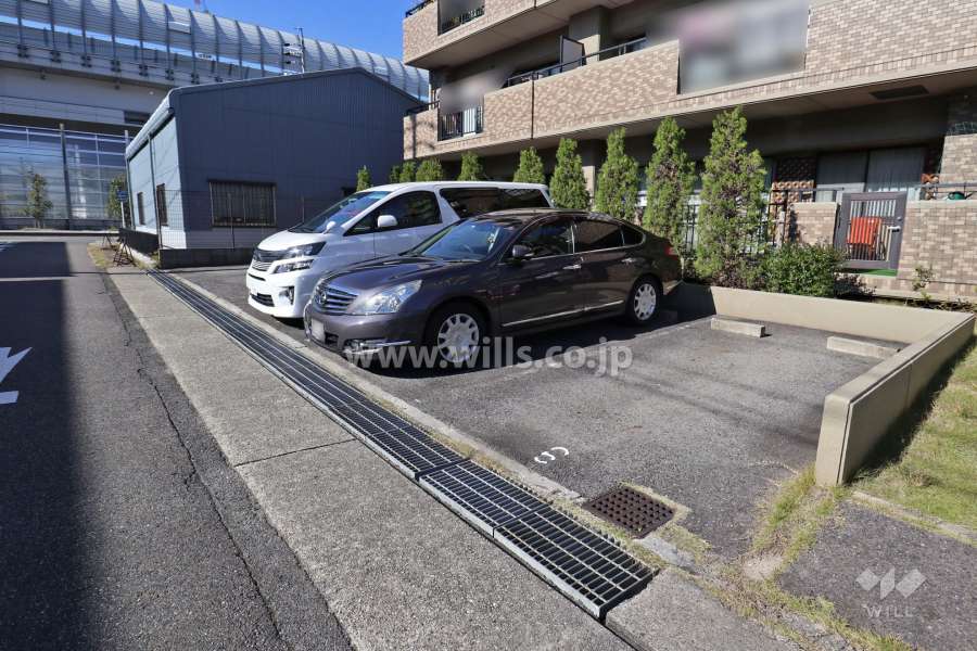 敷地内駐車場（屋外平面式）