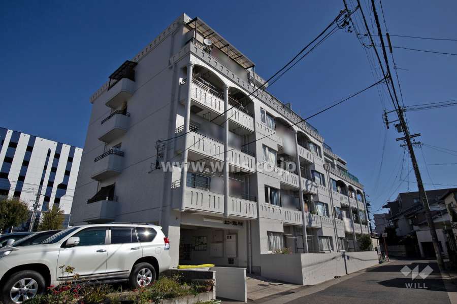 ユニーブル平針の外観（南西側から)