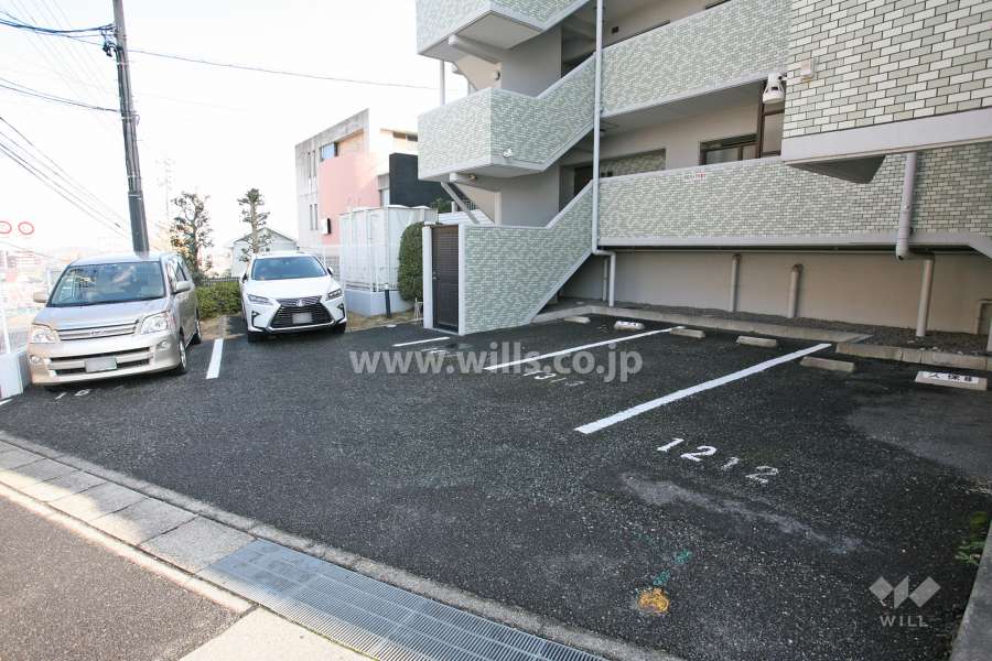 敷地内駐車場（屋外平面式）
