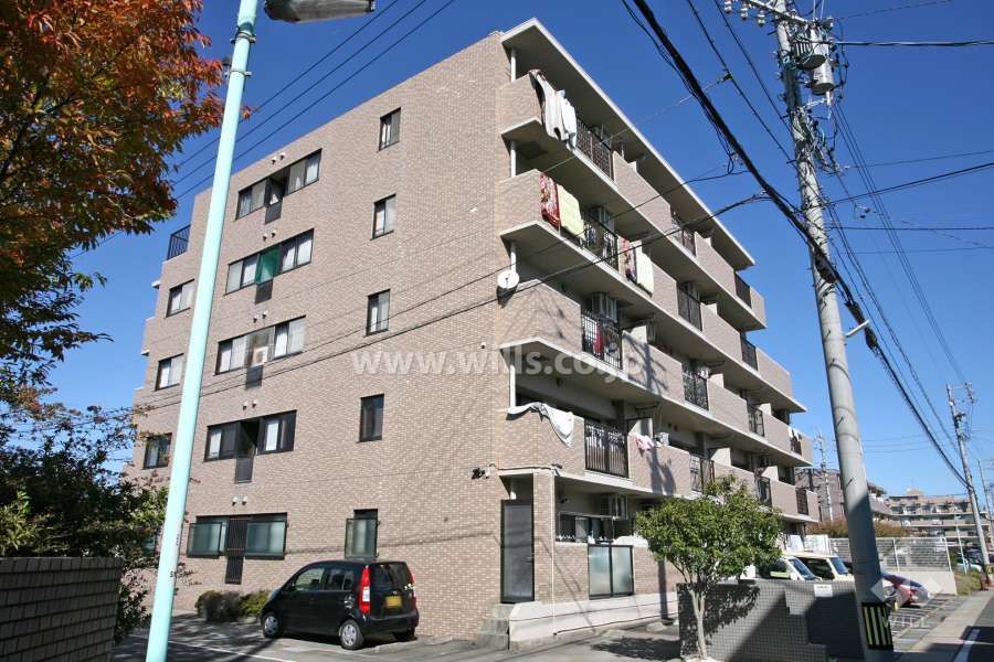 ロイヤル菅田の3外観