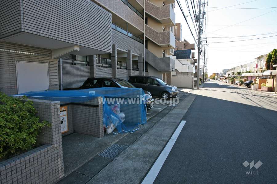 ゴミ置き場 