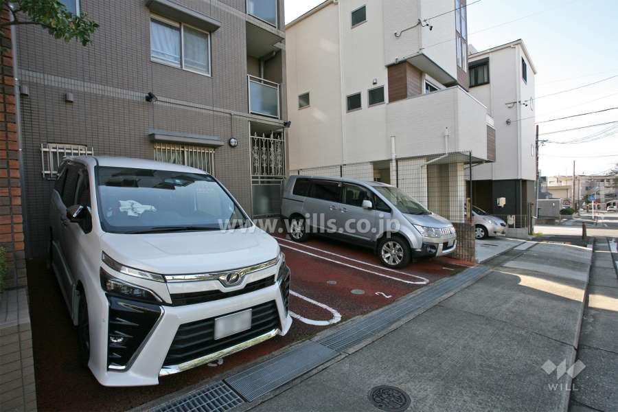 敷地内駐車場（屋外平面式）