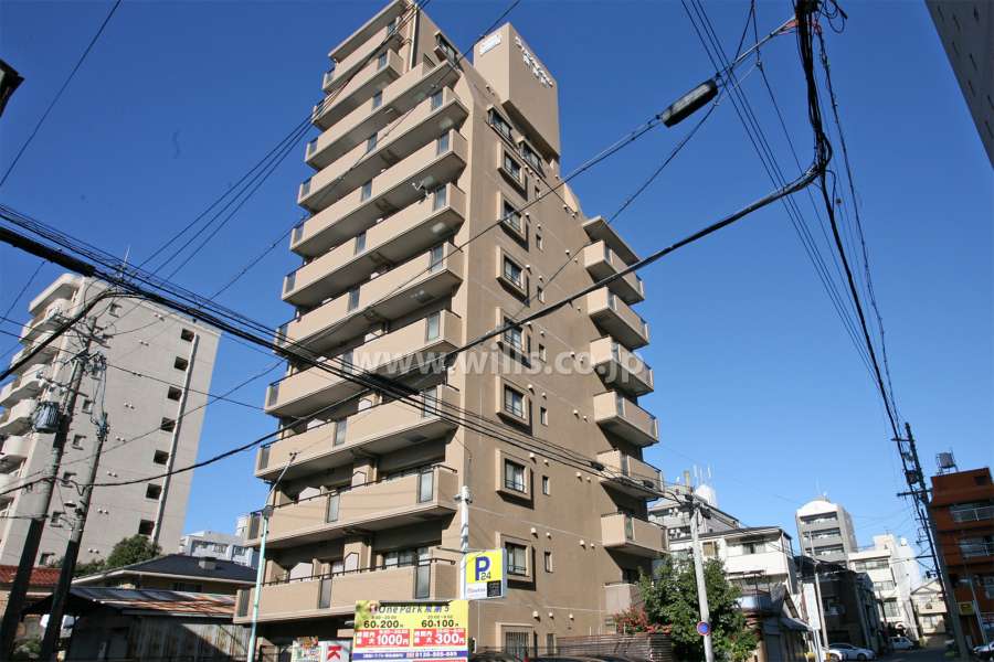 ライオンズマンション泉第2の外観（南東側から）
