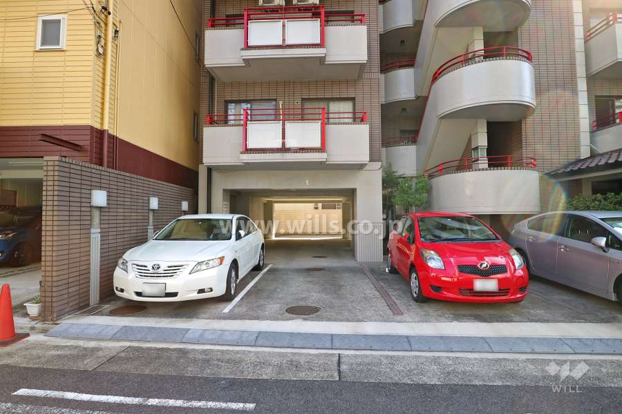 敷地内駐車場（屋外平面式）