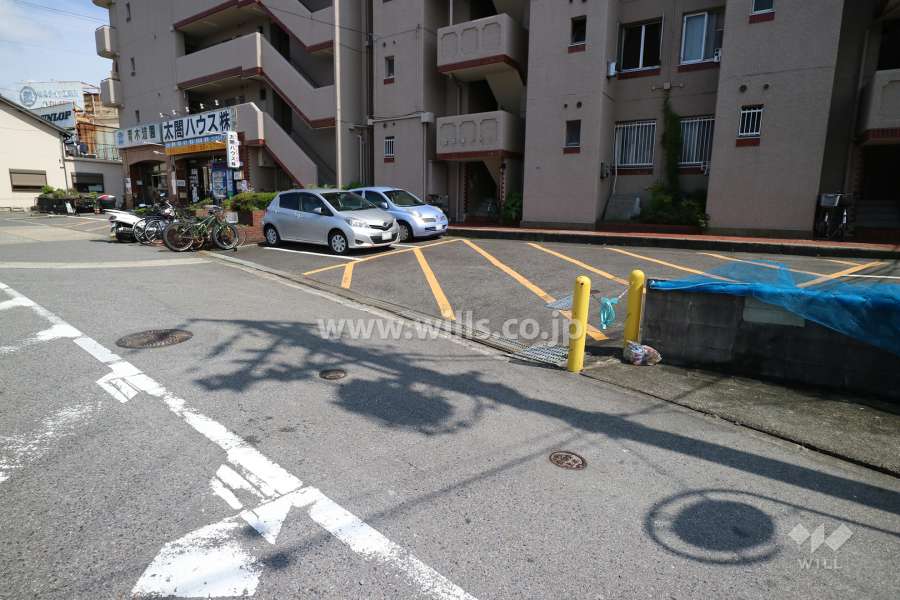 敷地内駐車場（屋外平面式）