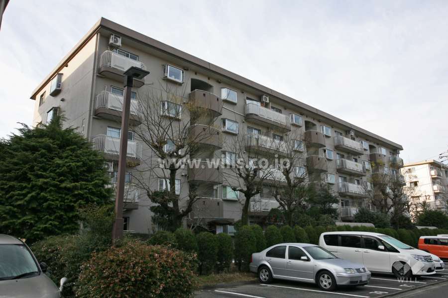 サンハイツ鍋屋上野5号棟の外観(北東側から)