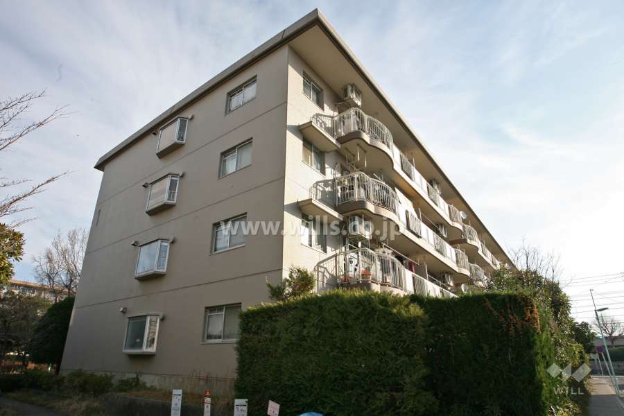 サンハイツ鍋屋上野1号棟の外観(南西側から)