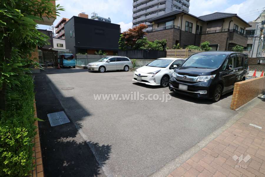 敷地内駐車場（屋外平面式）