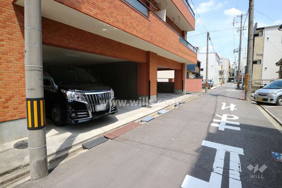 敷地内駐車場（屋内平面式）