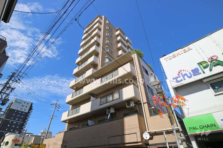 コーポラ建中の外観（南東側から）