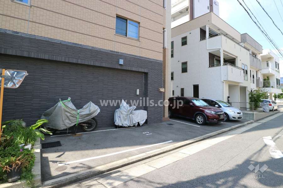 敷地内駐車場（屋外平面式）