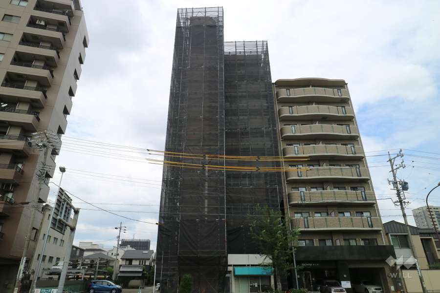 セーエーマンションの外観（南側から）※2019年7月現在大規模修繕工事中