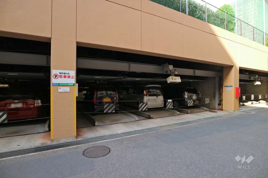 敷地内駐車場（屋内機械式）