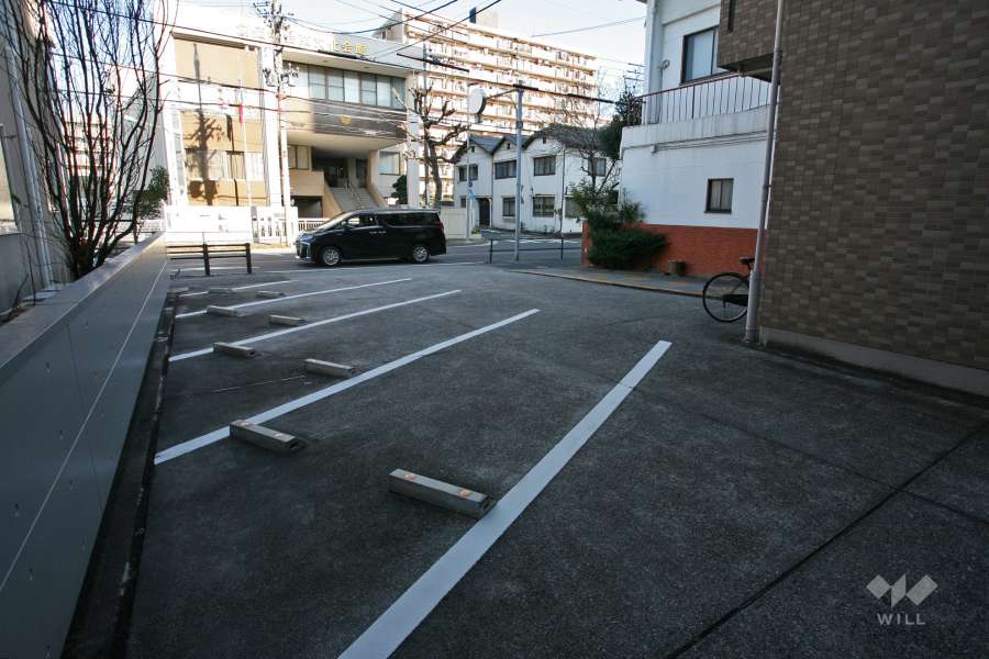 敷地内駐車場（屋外平面式）