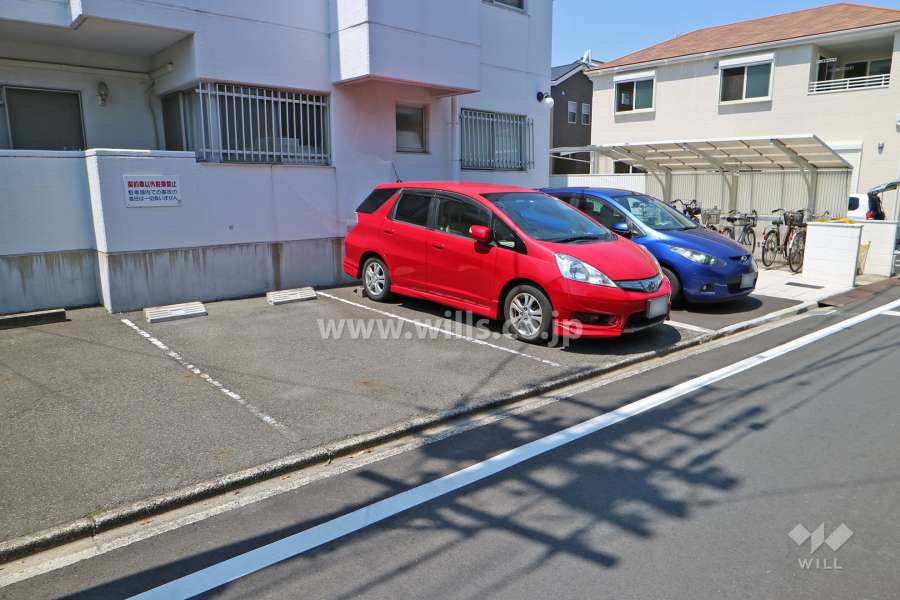 敷地内駐車場（屋外平面式）
