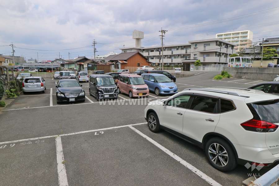 敷地内駐車場（屋外平面式）
