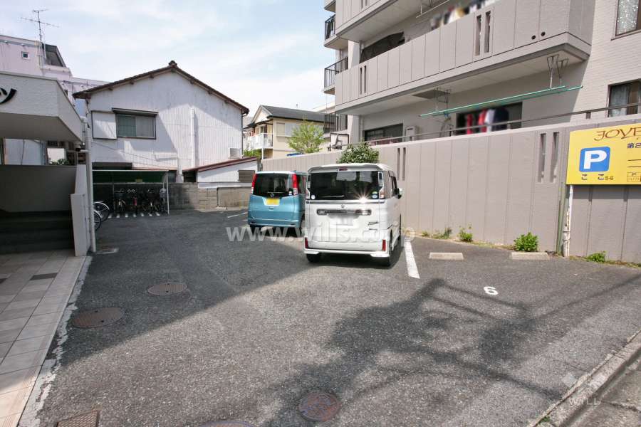 敷地内駐車場(屋外平面式)