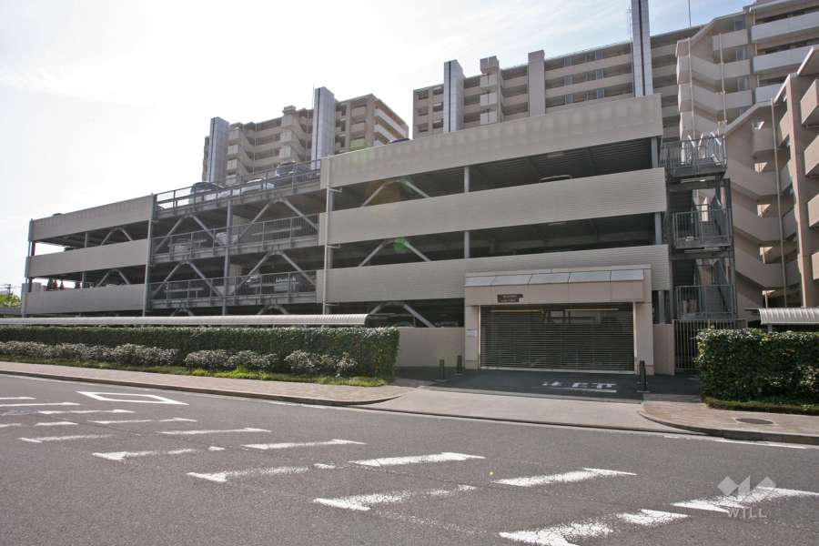 敷地内駐車場（自走式立体）