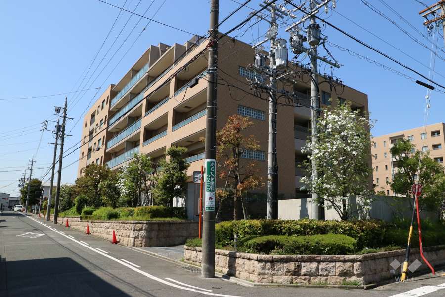グランドメゾン駈上テラスの外観(北東側から)