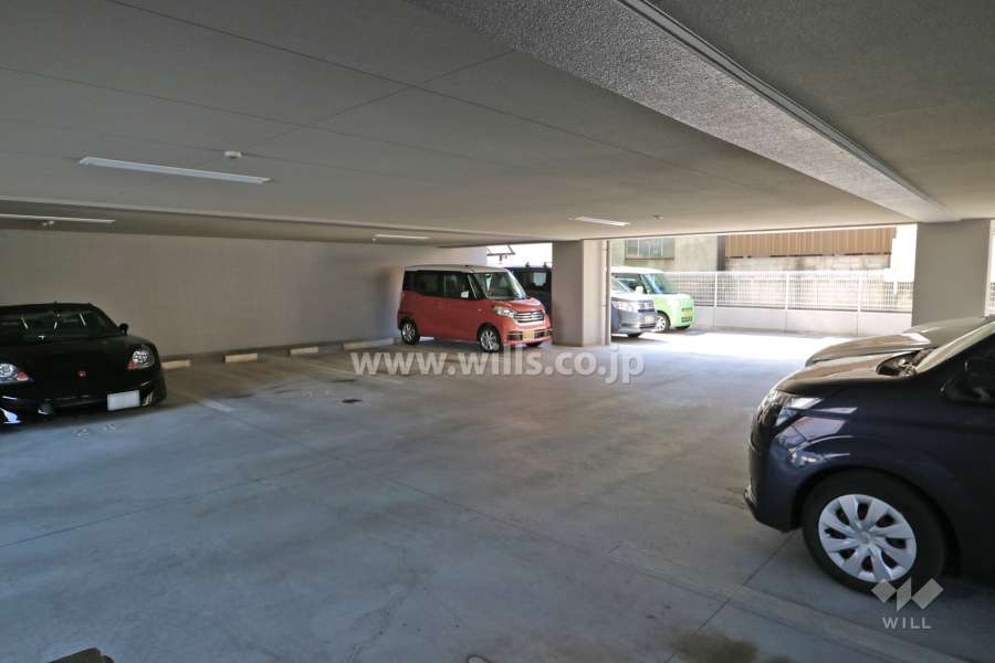 敷地内駐車場（屋外・屋内平面式）