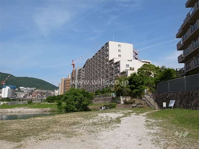 ディアステージ宝塚の外観（南西側から）