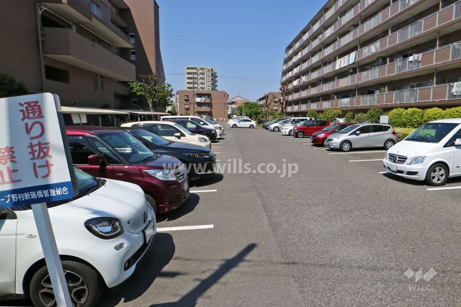 敷地内駐車場（屋外平面式）