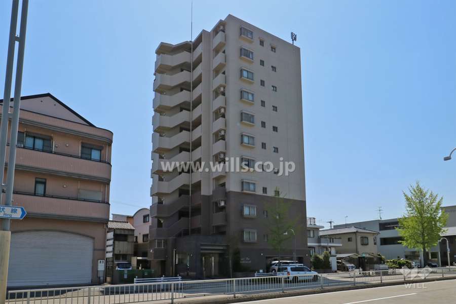ロイヤルデュオ桜本町の外観
