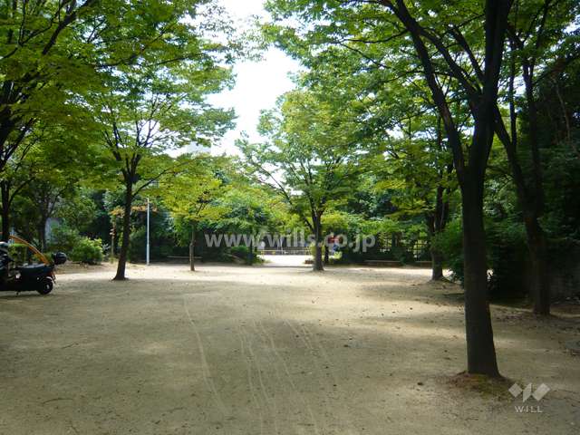 敷地内の公園