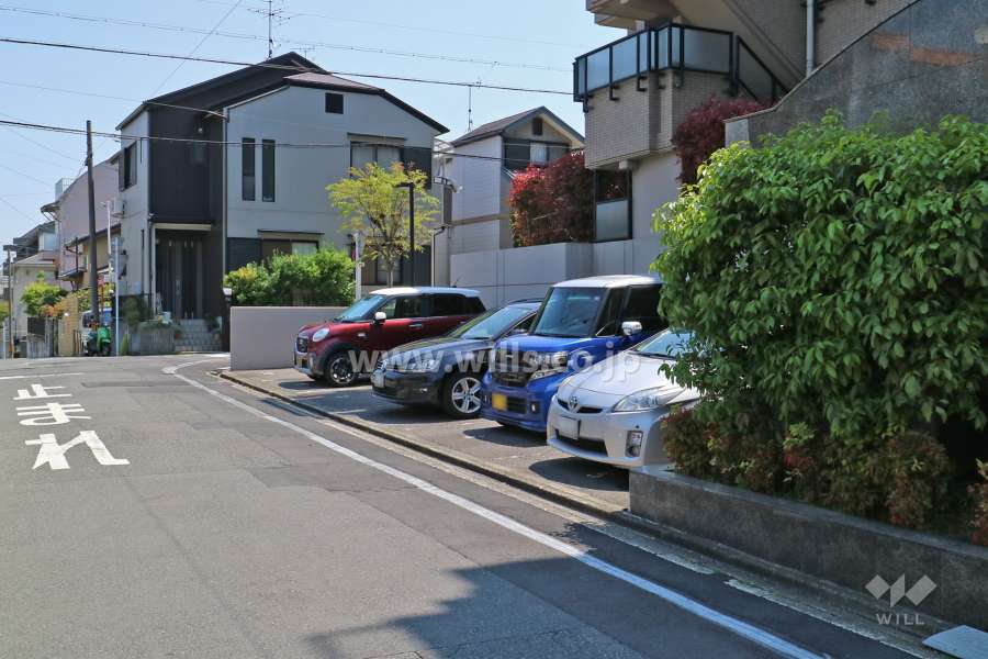 敷地内駐車場（屋外平面式）