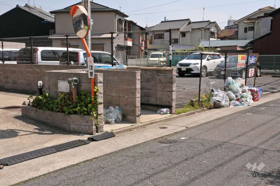 ゴミ置き場