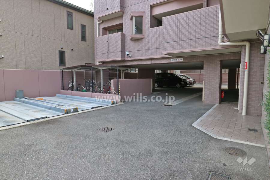 敷地内駐車場（屋内・屋外平面式)(屋外機械式）