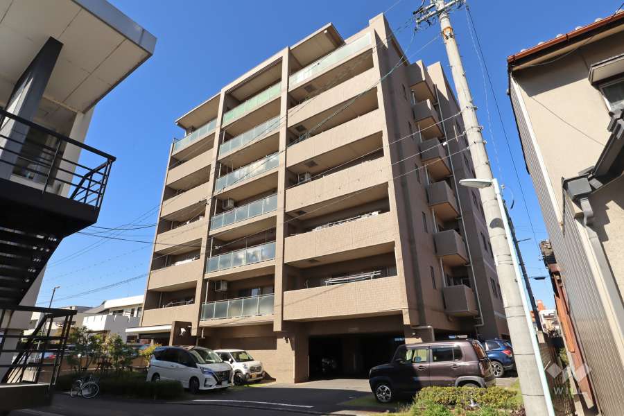 ユニロイヤル新瑞橋の外観（南東側から）