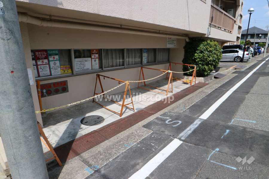 ゴミ置き場