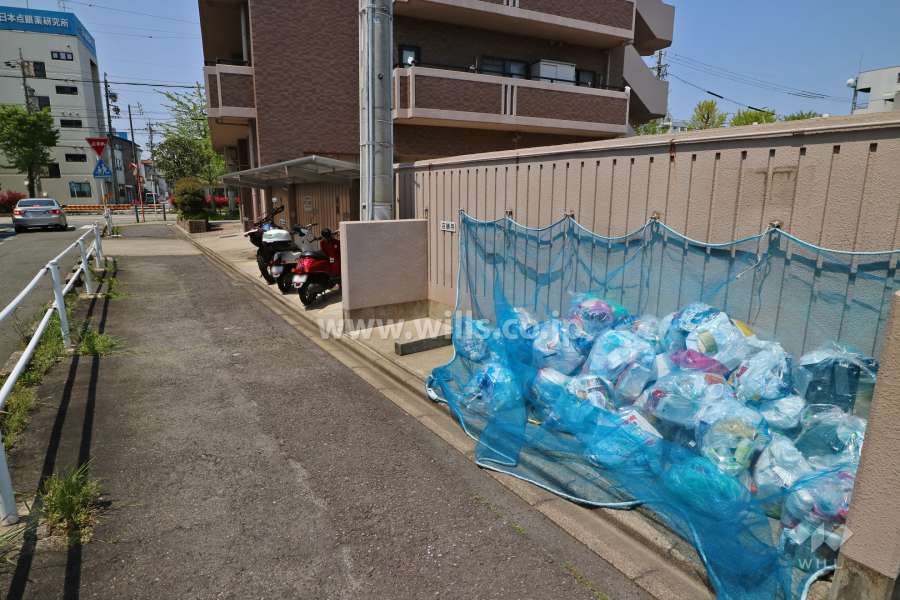 ゴミ置き場