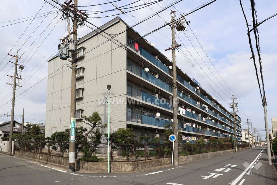 パロスみよし町の外観（南西側から）