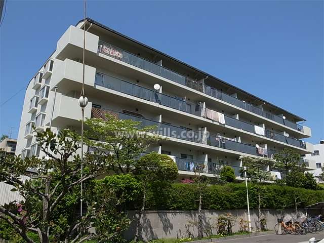 豊津パロス山手町２番館B棟の外観（南西側から）