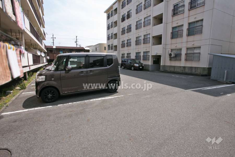 敷地内駐車場(屋外平面式)
