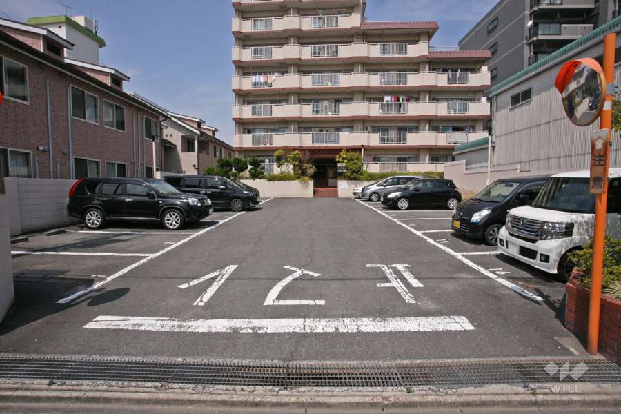 敷地内駐車場(屋外平面式)
