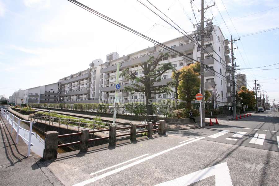 パークシティ松下北棟Bの外観（北西側から）