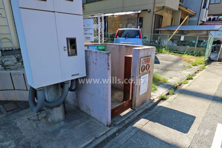 ゴミ置き場