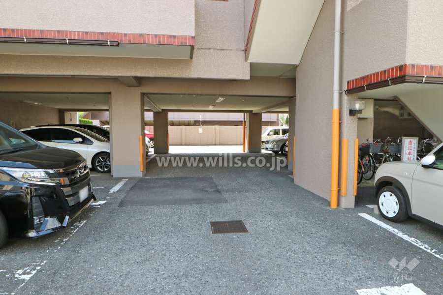 敷地内駐車場（屋外・屋内平面式）