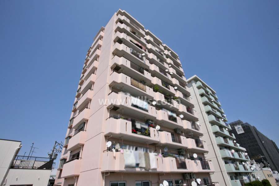 真栄マンション泉楽の外観（南西側から)